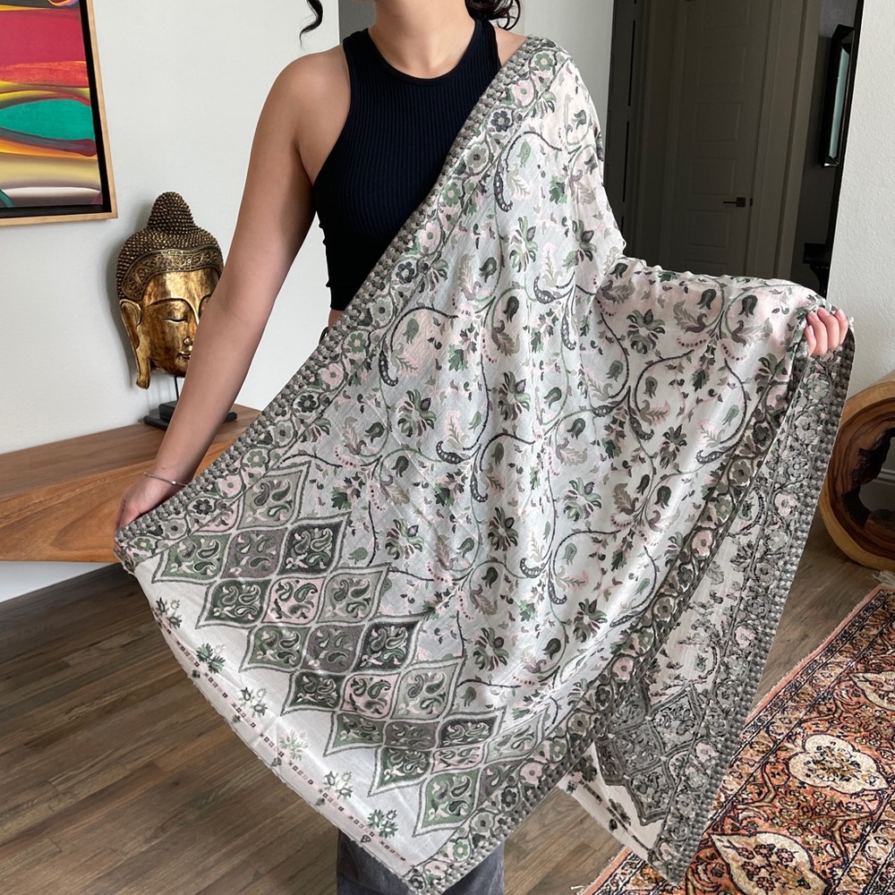 Kashmiri hand embroidered stole/shawl/wrap. New.